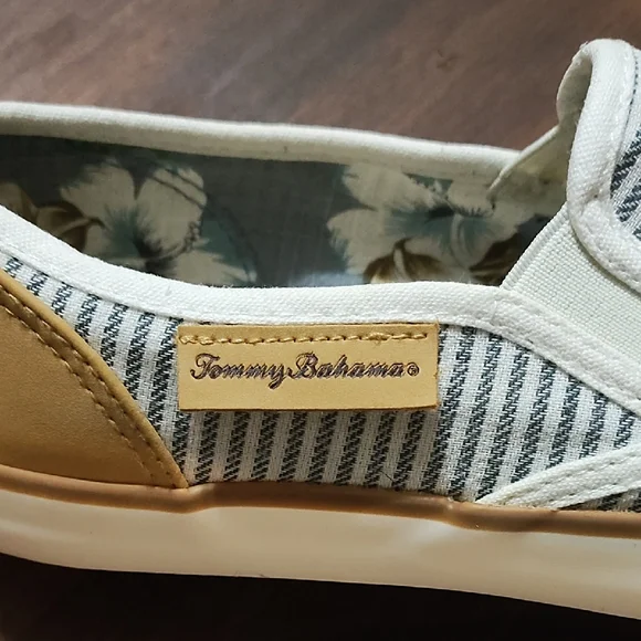 Tommy Bahama Gray and Tan Loafers Slip-On Comfort - Picture 2 of 3